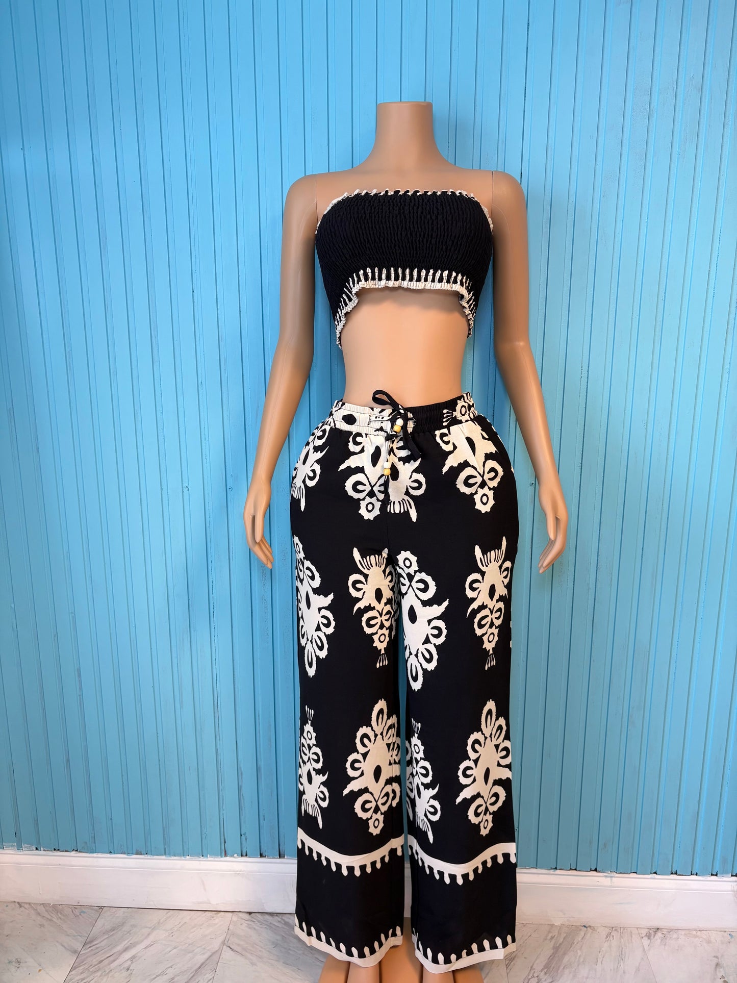 Island Muse Two-Piece Set – Black & Cream